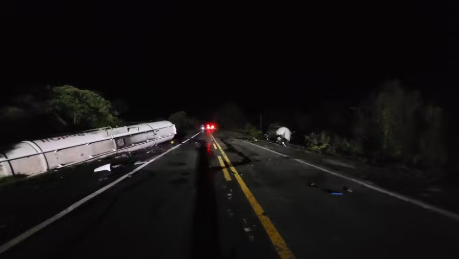 Grave acidente no Paraná mata caminhoneiros em trecho de tragédia no Natal