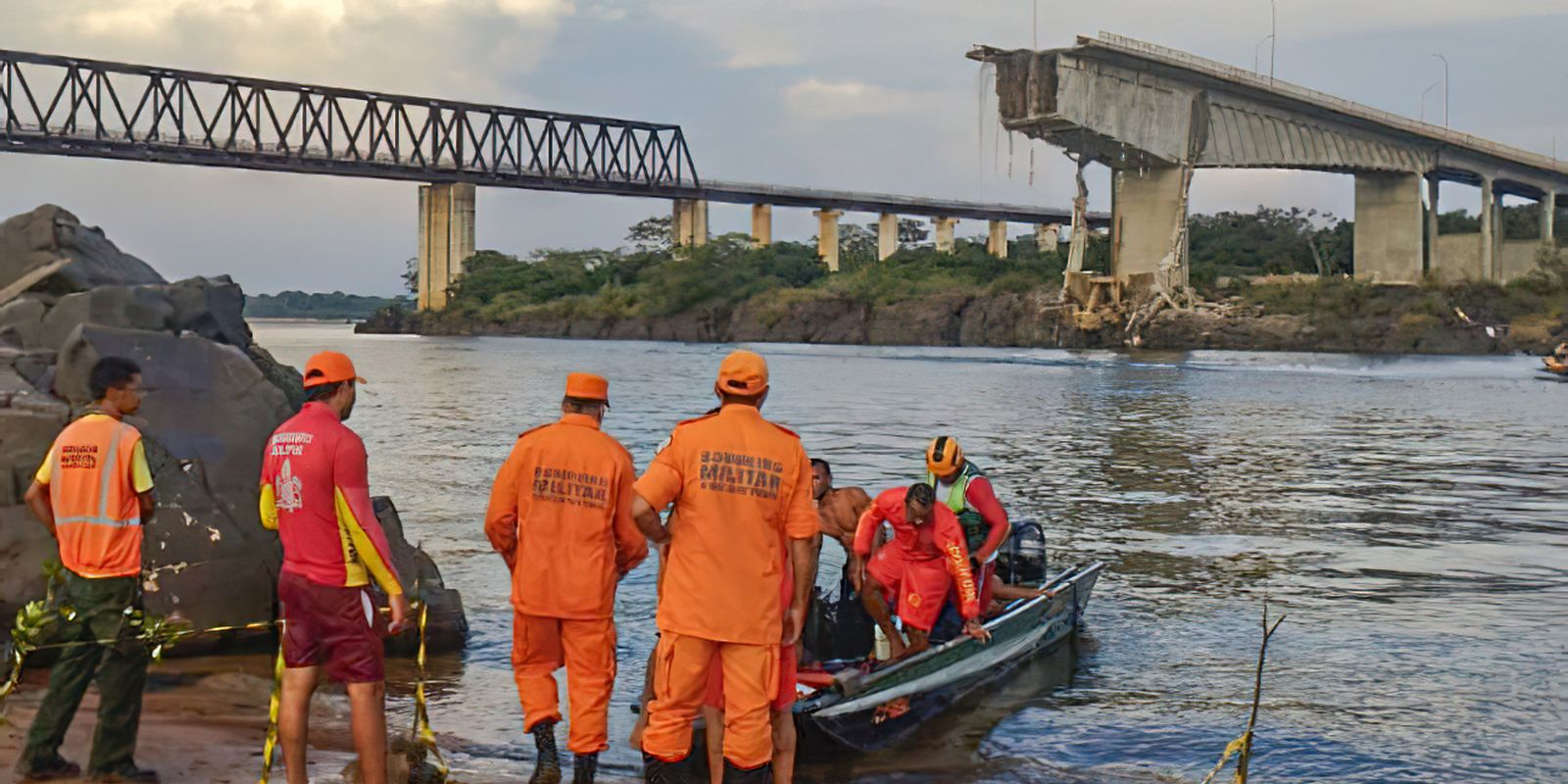 Marinha retoma busca por vítimas de queda de ponte entre MA e TO